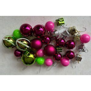 28-piece Holiday Balls Gift Wrap Ornaments Pink Green Silver Plastic (READ)